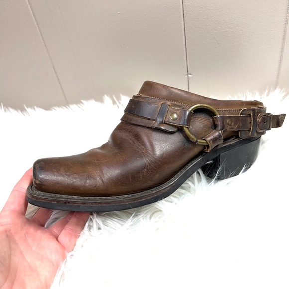 🚫SOLD! |•FRYE•| Leather Belted Harness Mule Boot - Picture 9 of 15